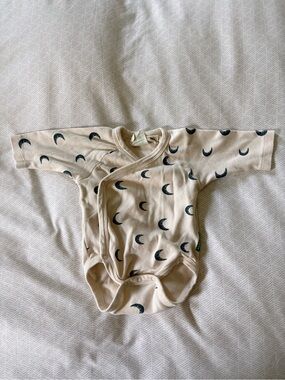 Parade Organics 0-3 month wrap style onesie
